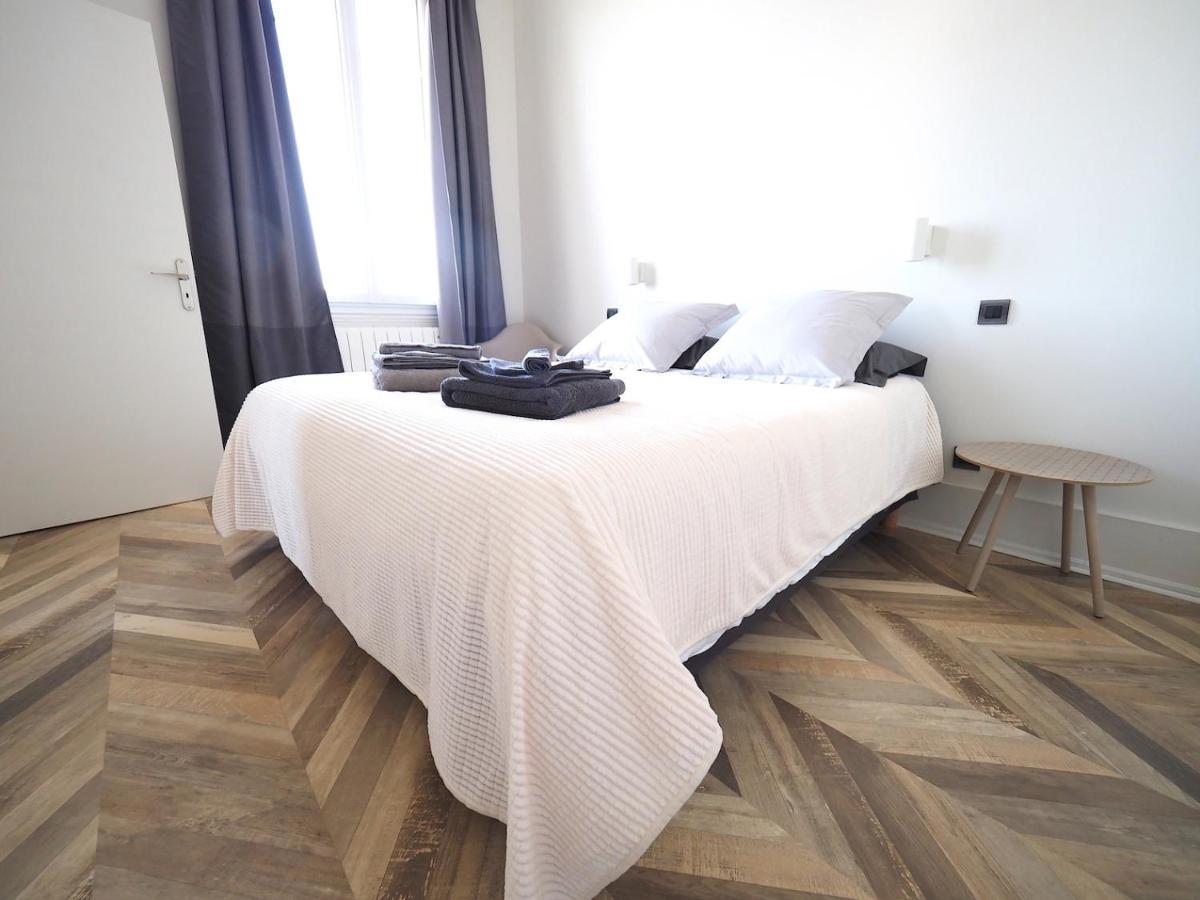 Superbe Appartement Independant En Centre Ville Vichy Kültér fotó